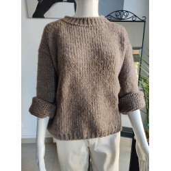 Pullover mit hochgekrempelten Ärmeln – Kakao Pullover mit hochgekrempelten Ärmeln – Kakao
