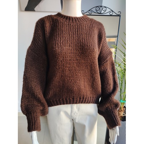 Moherowy sweter z szerokimi rękawami - czekoladowy