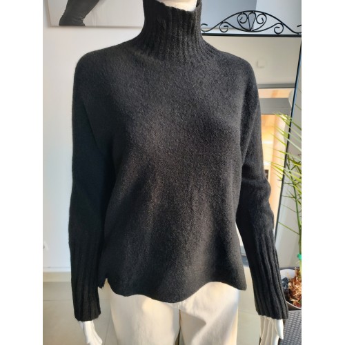 Półgolf z Baby Alpaca - czarny