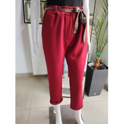 Masełkowe spodnie z paskiem - burgund