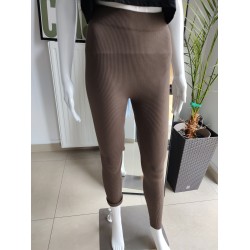 Legginsy ocieplane w prążek - czekoladowy