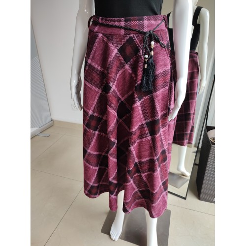 Karierter Viskoserock mit dekorativem Gürtel – Kirschrot Karierter Viskoserock mit dekorativem Gürtel – Kirschrot