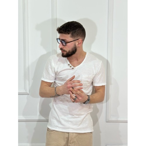Cotton T-shirt with decorative buttons - white