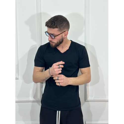 Bawełniana koszulka z dekoltem w serek - czarny