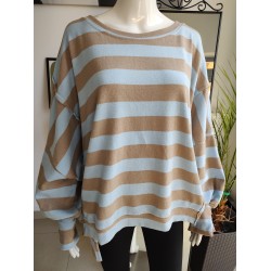 Bluza a'la ponczo w beżowe paski - błękitny Bluza a'la ponczo w beżowe paski - błękitny