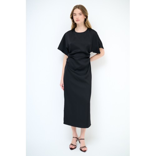 Długa sukienka z marszczeniami - czarny