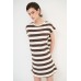 Prosta sukienka oversize w paski - czekoladowy