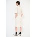 Trenczowa sukienka midi z paskiem - kremowy