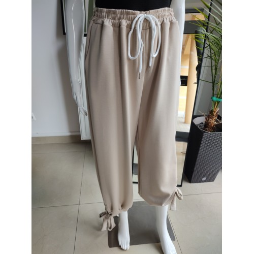 Butter-like sweatpants with ties - beige