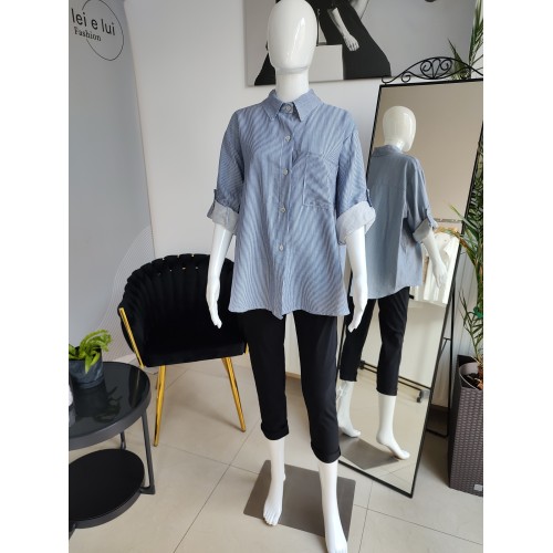 Gestreiftes Oversize-Hemd – marineblau