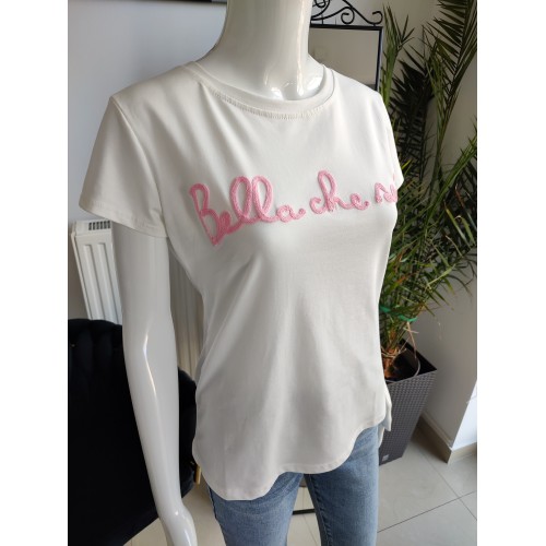 T-Shirt mit hellrosa Aufschrift „Bella…“ – ecru