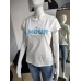 T-Shirt mit blauer AMOUR-Aufschrift – weiß