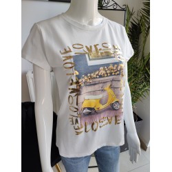 LOVE T-Shirt mit gelber Vespa - weiß