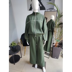 Buttery tracksuit with a zipped sweatshirt - green