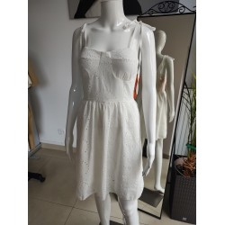 Sukienka z wiązanymi ramiączkami - biały