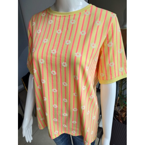 Gestreiftes T-Shirt mit Blumen - gelb