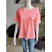 T-Shirt mit orange-rosa Leopardenmuster – ecru
