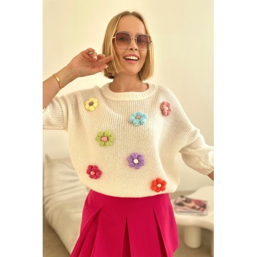 Sweater with flowers - ecru
