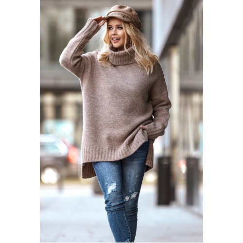 Sweter z golfem - latte