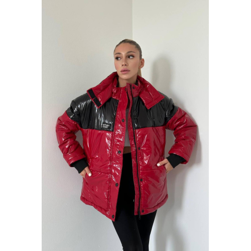 Glänzende Daunenjacke - rot/schwarz