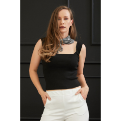 Strickbluse mit eckigem Ausschnitt - schwarz