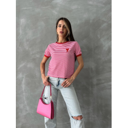 T-Shirt mit gesticktem Herz - rot und weiß