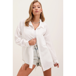 Oversize-Hemd mit einer Tasche – weiß